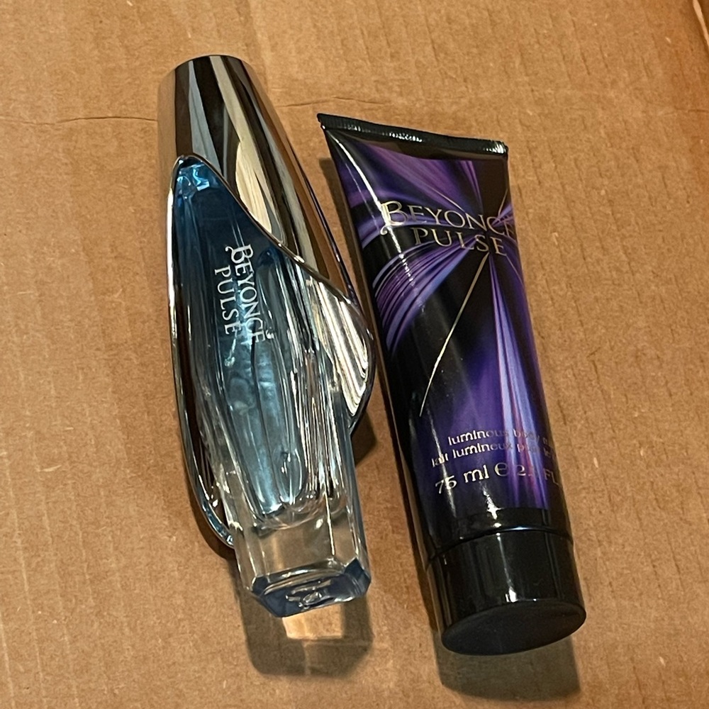 NWOT Beyoncé perfume and lotion